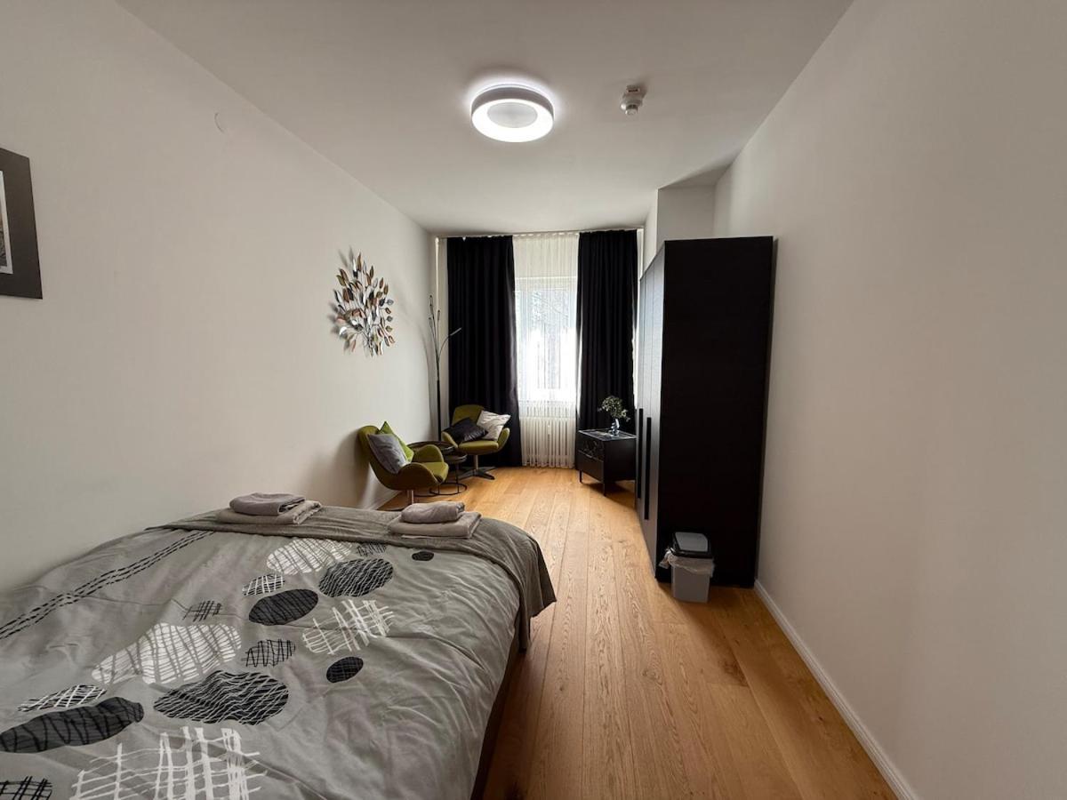 2 Zimmer Luxurioese Wohnung *